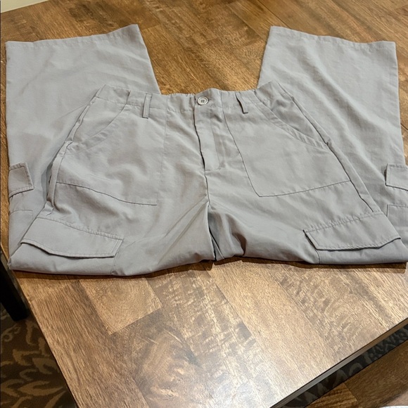 HALARA Pants - Halara Wide Leg Cargo Pants in Gray Size Medium. Like new!
